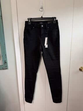 d. jeans Black Women’s Skinny Jeans – Sleek High-Rise Style